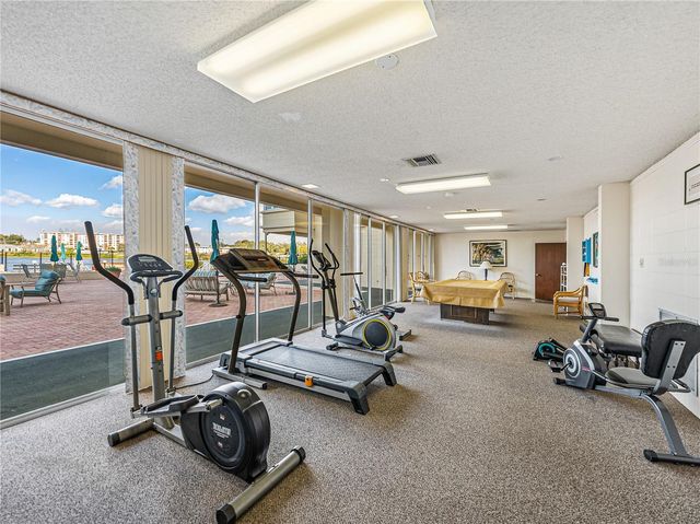 700 MIRROR TERRACE NW 705, Winter Haven, FL 33881