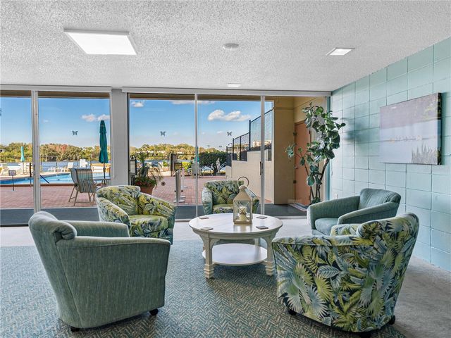700 MIRROR TERRACE NW 705, Winter Haven, FL 33881