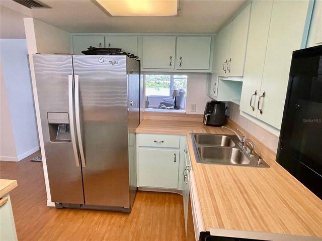 700 MIRROR TERRACE NW 705, Winter Haven, FL 33881