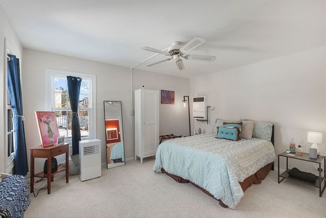 1706 S Chesterfield Drive, Arlington Heights, IL 60005