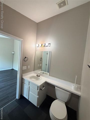 590 Thornhill Court, Belleville, MI 48111