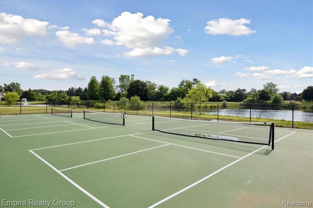590 Thornhill Court, Belleville, MI 48111