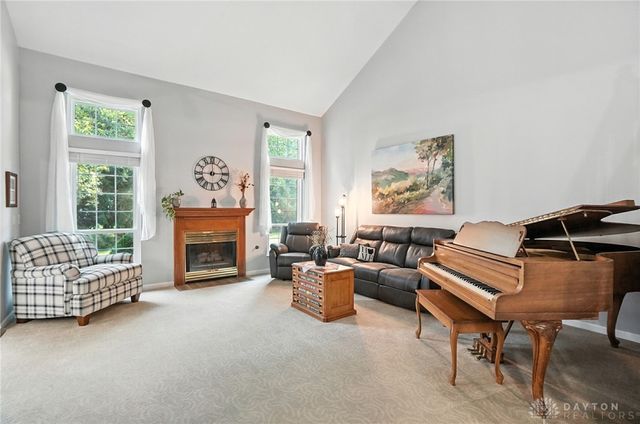 821 Cobblestone Drive, Troy, OH 45373