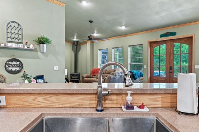 45 Halliburton Drive, Bells, TX 75414