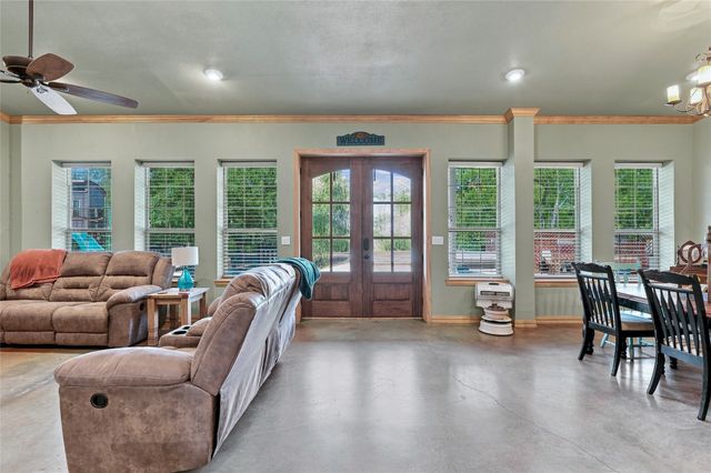 45 Halliburton Drive, Bells, TX 75414