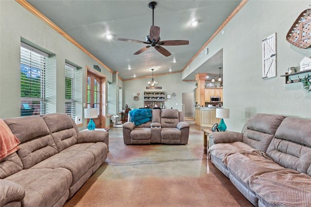 45 Halliburton Drive, Bells, TX 75414