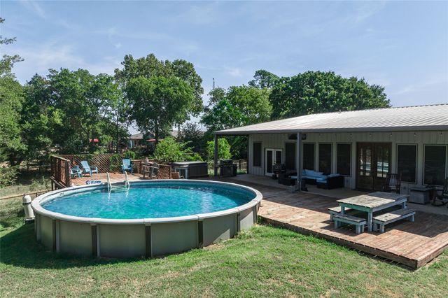 45 Halliburton Drive, Bells, TX 75414