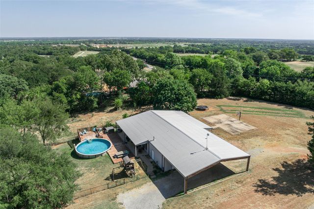 45 Halliburton Drive, Bells, TX 75414