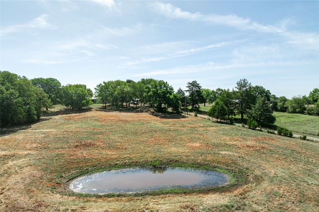 45 Halliburton Drive, Bells, TX 75414