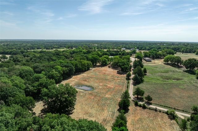 45 Halliburton Drive, Bells, TX 75414