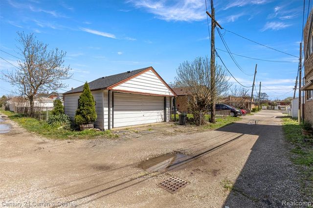 19641 Henry Street, Melvindale, MI 48122