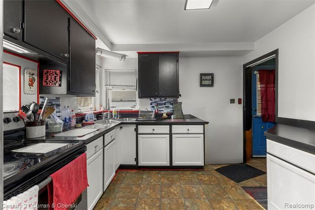 19641 Henry Street, Melvindale, MI 48122