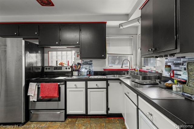 19641 Henry Street, Melvindale, MI 48122