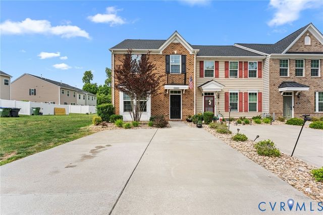 5112 Weatherby Dr, Chester, VA 23831