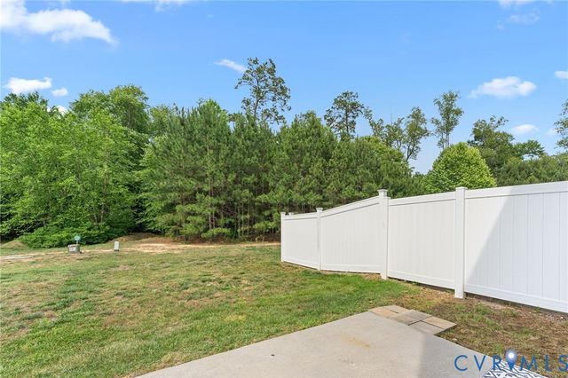 5112 Weatherby Dr, Chester, VA 23831