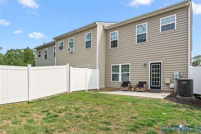 5112 Weatherby Dr, Chester, VA 23831