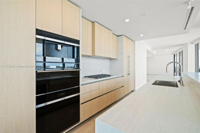 900 N Ocean Blvd 1606, Pompano Beach, FL 33062