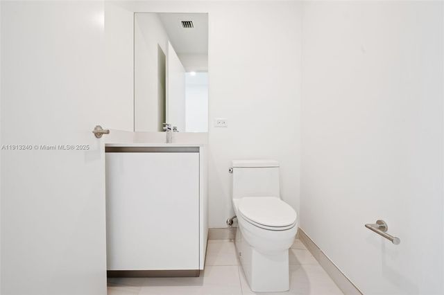 900 N Ocean Blvd 1606, Pompano Beach, FL 33062