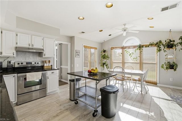 157 Golden Maple DR, Virginia Beach, VA 23452