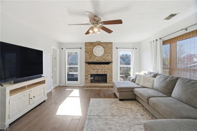 157 Golden Maple DR, Virginia Beach, VA 23452