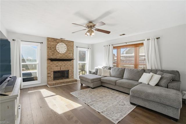 157 Golden Maple DR, Virginia Beach, VA 23452