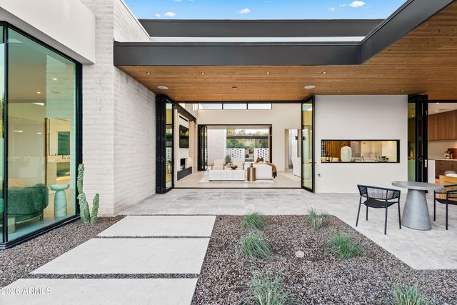 8618 E IRISH HUNTER Trail, Scottsdale, AZ 85258