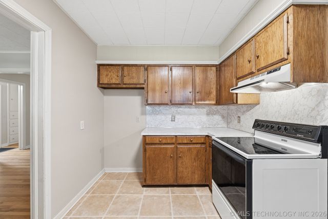 1213 S Vandalia Avenue, Tulsa, OK 74112