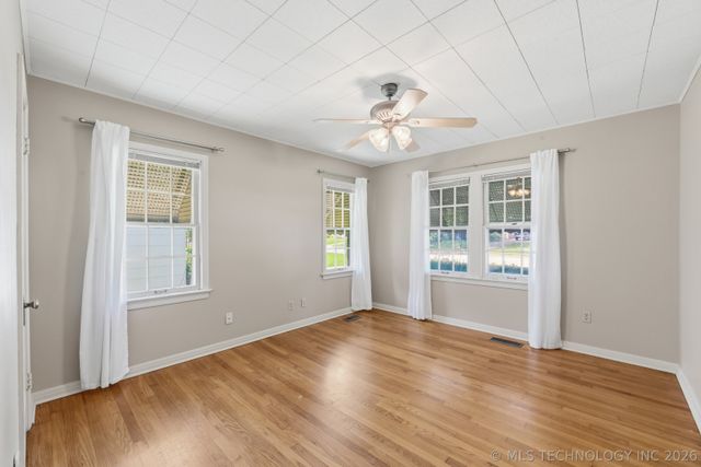 1213 S Vandalia Avenue, Tulsa, OK 74112
