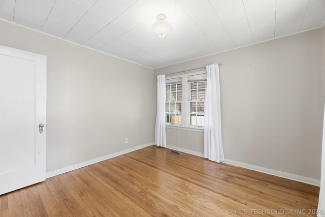 1213 S Vandalia Avenue, Tulsa, OK 74112