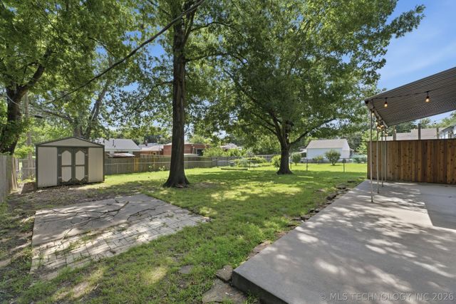1213 S Vandalia Avenue, Tulsa, OK 74112