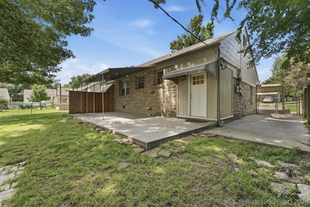 1213 S Vandalia Avenue, Tulsa, OK 74112