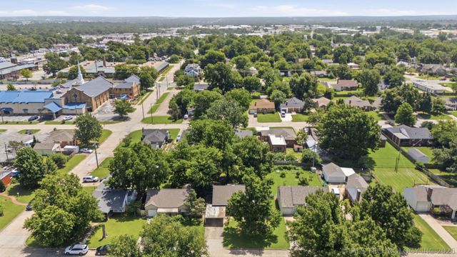 1213 S Vandalia Avenue, Tulsa, OK 74112