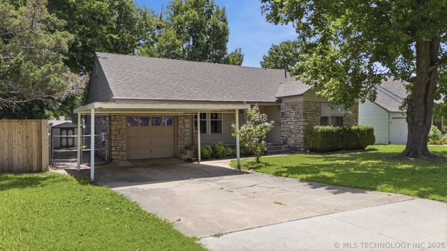 1213 S Vandalia Avenue, Tulsa, OK 74112