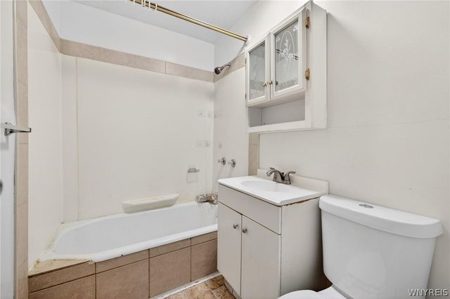 32 Curwood Court 26, Tonawanda, NY 14150