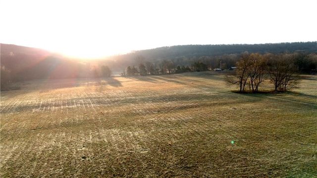 14774 Cove Creek Road, Prairie Grove, AR 72753