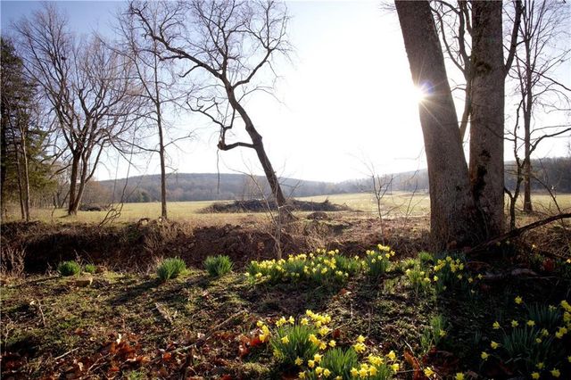 14774 Cove Creek Road, Prairie Grove, AR 72753