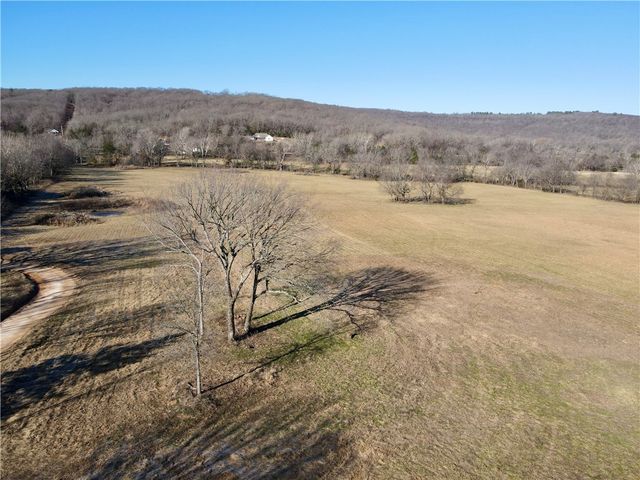 14774 Cove Creek Road, Prairie Grove, AR 72753