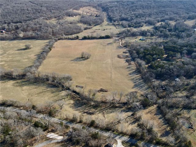 14774 Cove Creek Road, Prairie Grove, AR 72753