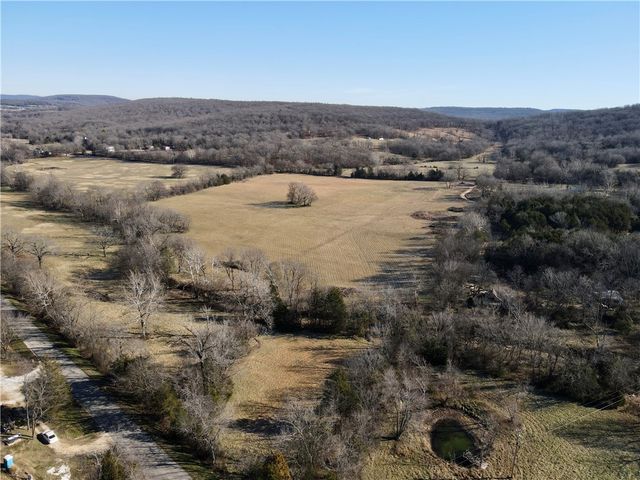 14774 Cove Creek Road, Prairie Grove, AR 72753