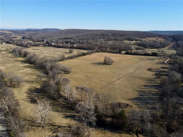 14774 Cove Creek Road, Prairie Grove, AR 72753