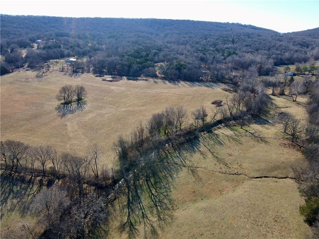 14774 Cove Creek Road, Prairie Grove, AR 72753