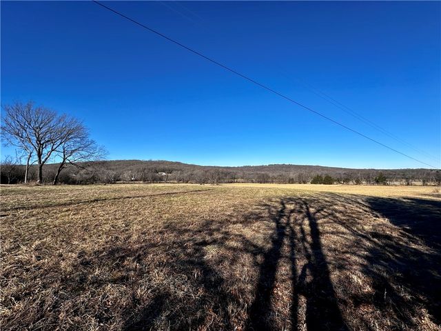 14774 Cove Creek Road, Prairie Grove, AR 72753