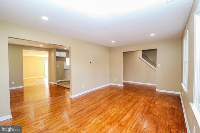 2198 GALE DR, Harrisburg, PA 17110