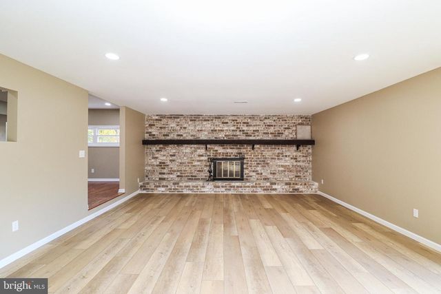 2198 GALE DR, Harrisburg, PA 17110