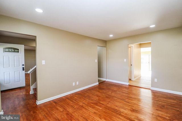 2198 GALE DR, Harrisburg, PA 17110