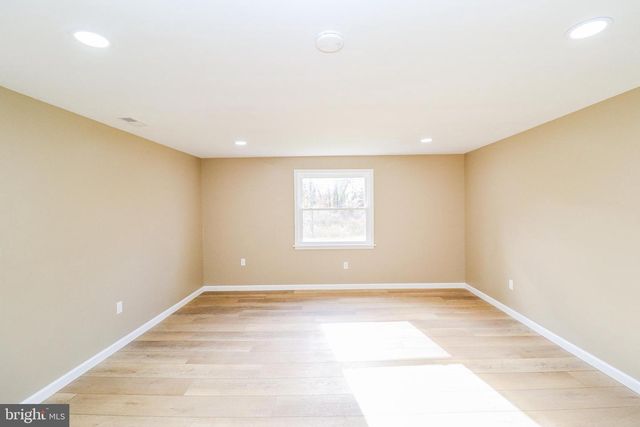 2198 GALE DR, Harrisburg, PA 17110