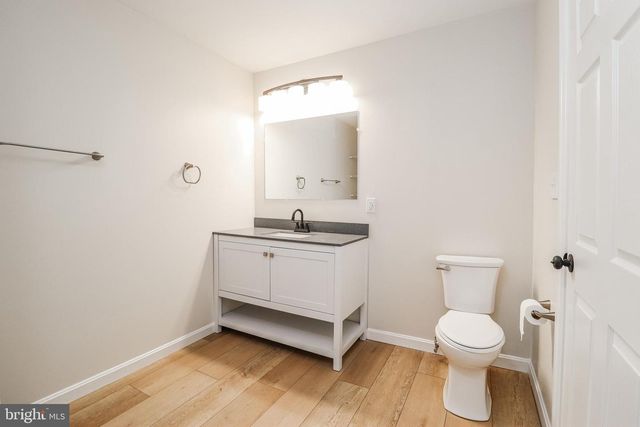 2198 GALE DR, Harrisburg, PA 17110