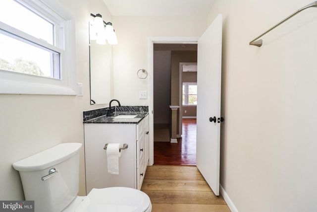 2198 GALE DR, Harrisburg, PA 17110