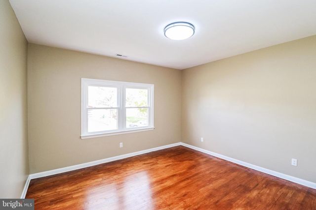 2198 GALE DR, Harrisburg, PA 17110