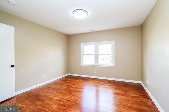 2198 GALE DR, Harrisburg, PA 17110